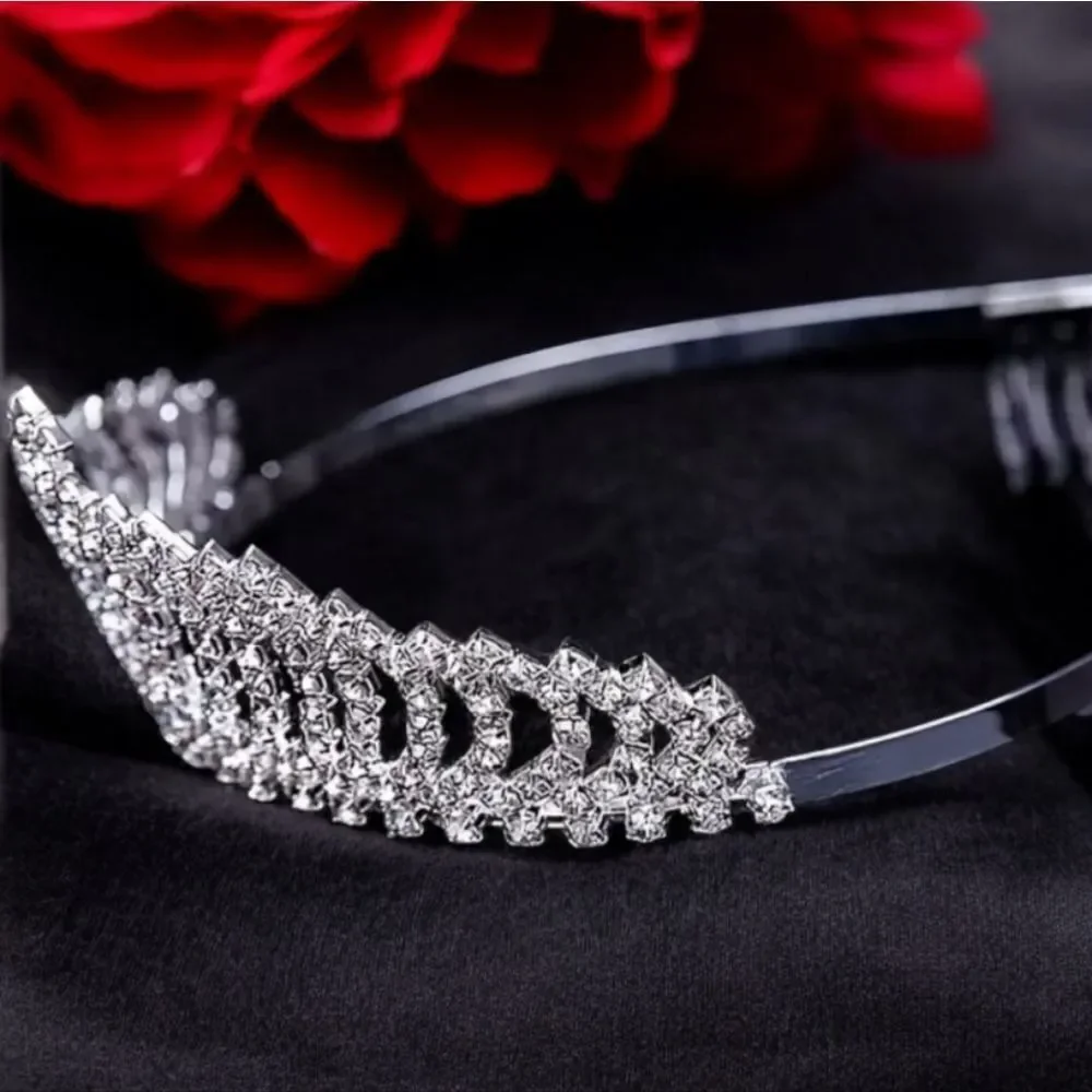 Silver Rhinestone Princess Tiara Crown Bridal Pageant Quinceañera Sweet 16 Party